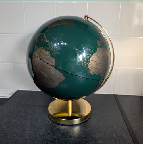 Illuminated world globe - illuminated,